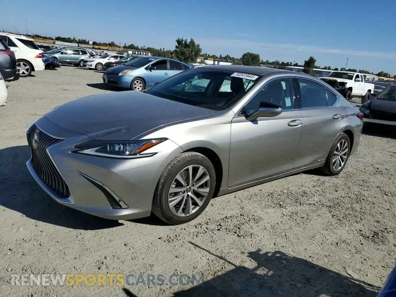 1 Photograph of a damaged car 58ACA1C11MU005442 LEXUS ES300 2021
