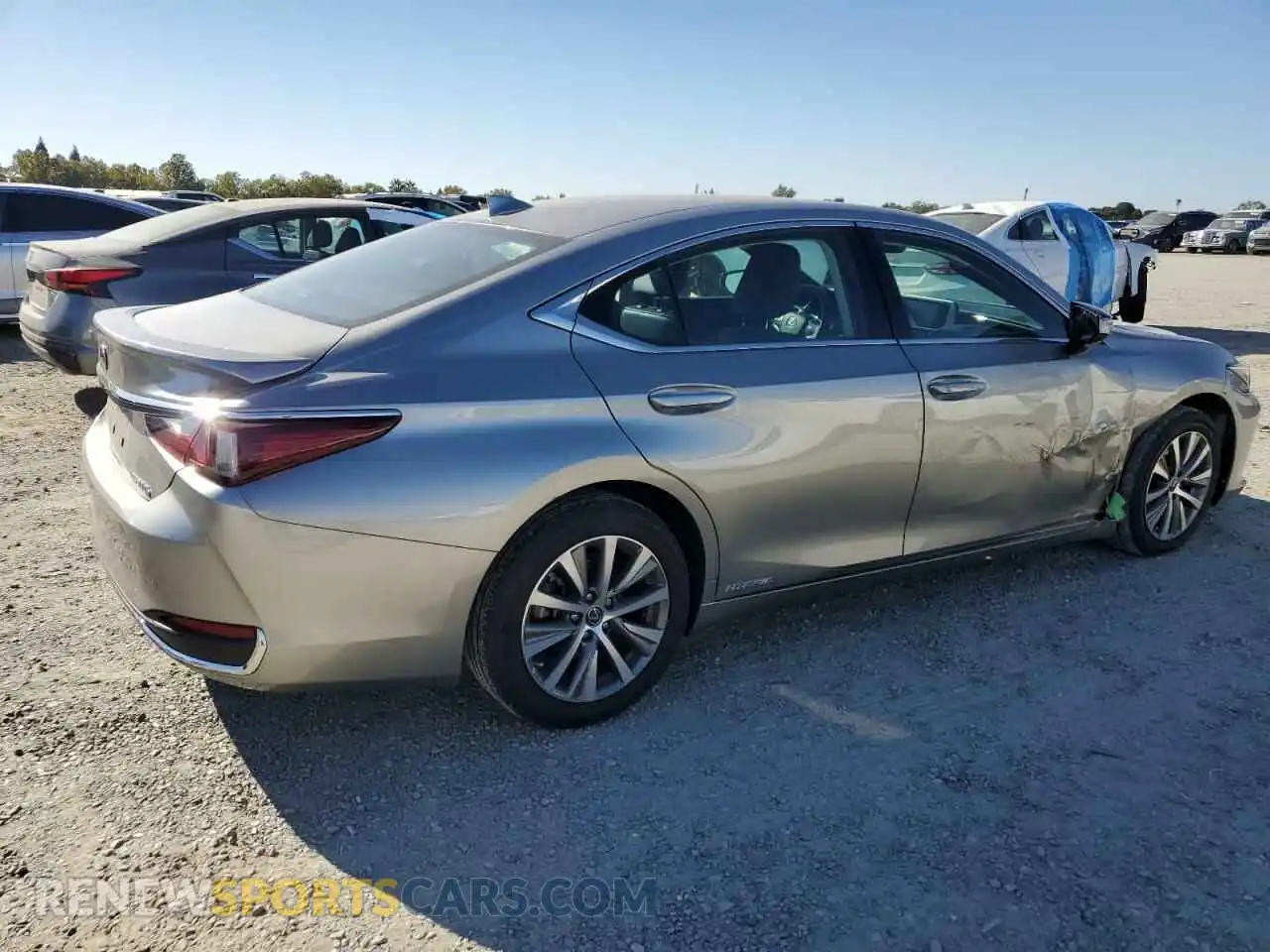 3 Photograph of a damaged car 58ACA1C11MU005442 LEXUS ES300 2021