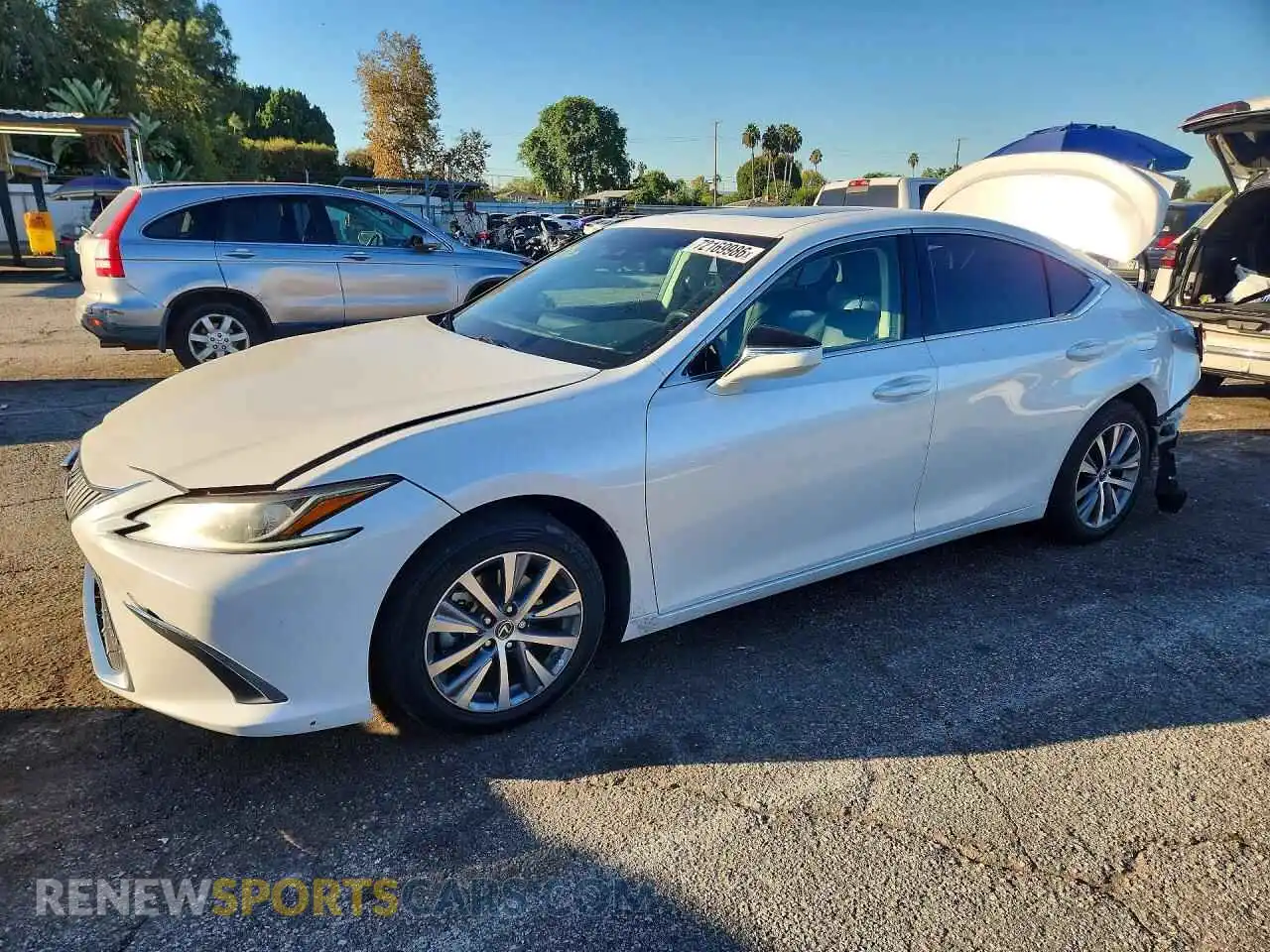 1 Photograph of a damaged car 58ACA1C13MU008973 LEXUS ES300 2021
