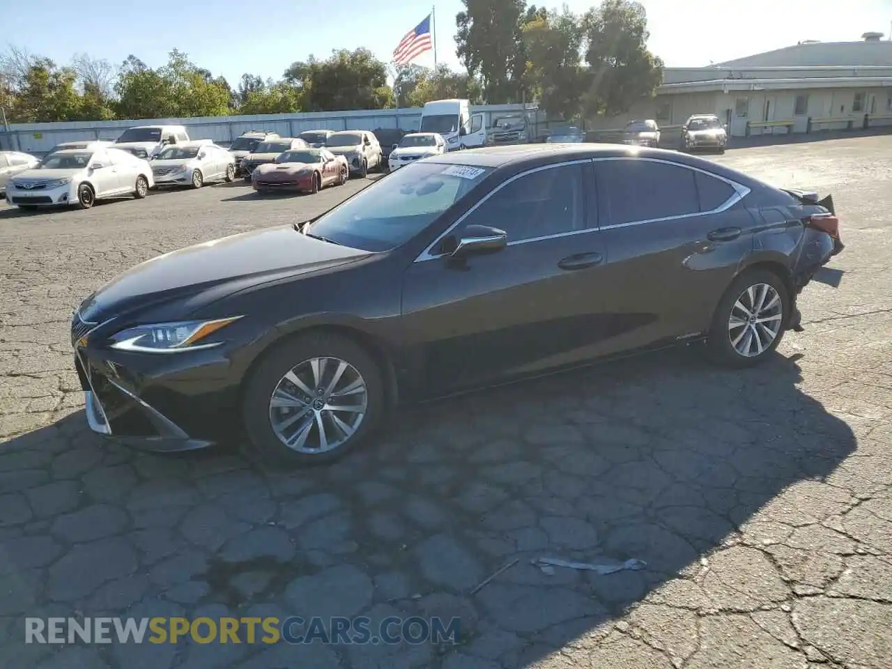 1 Фотография поврежденного автомобиля 58ACA1C1XMU001292 LEXUS ES300 2021