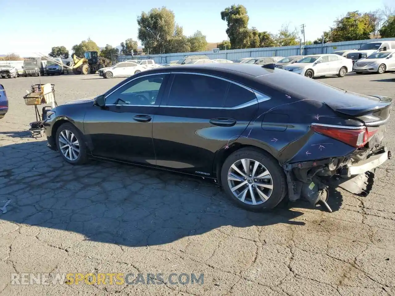 2 Фотография поврежденного автомобиля 58ACA1C1XMU001292 LEXUS ES300 2021