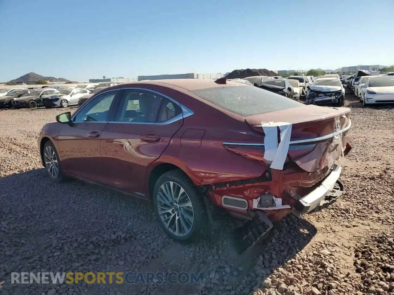 2 Photograph of a damaged car 58ADA1C10MU001600 LEXUS ES300 2021