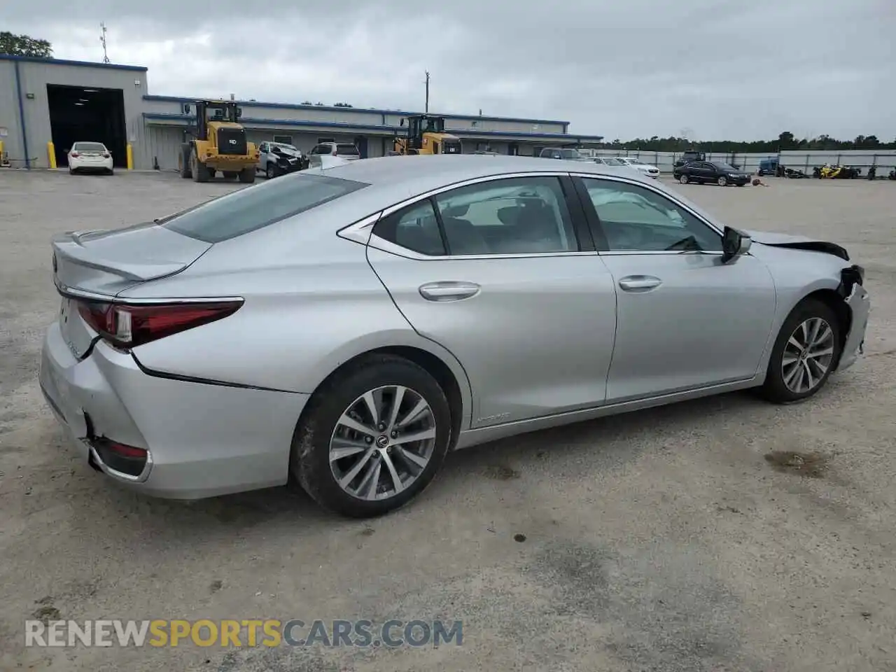 3 Photograph of a damaged car 58ADA1C10MU007087 LEXUS ES300 2021