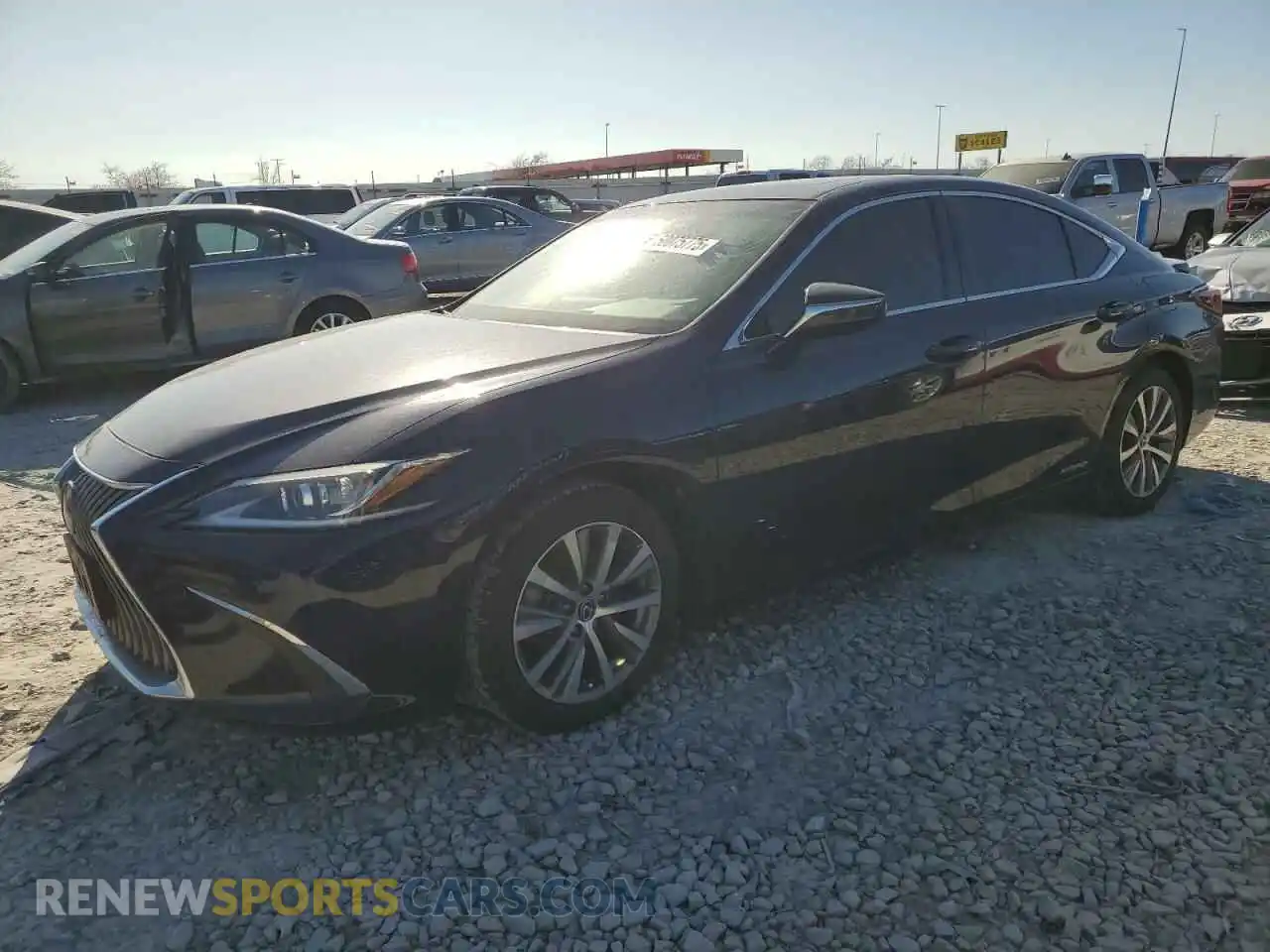 1 Photograph of a damaged car 58ADA1C10MU010054 LEXUS ES300 2021