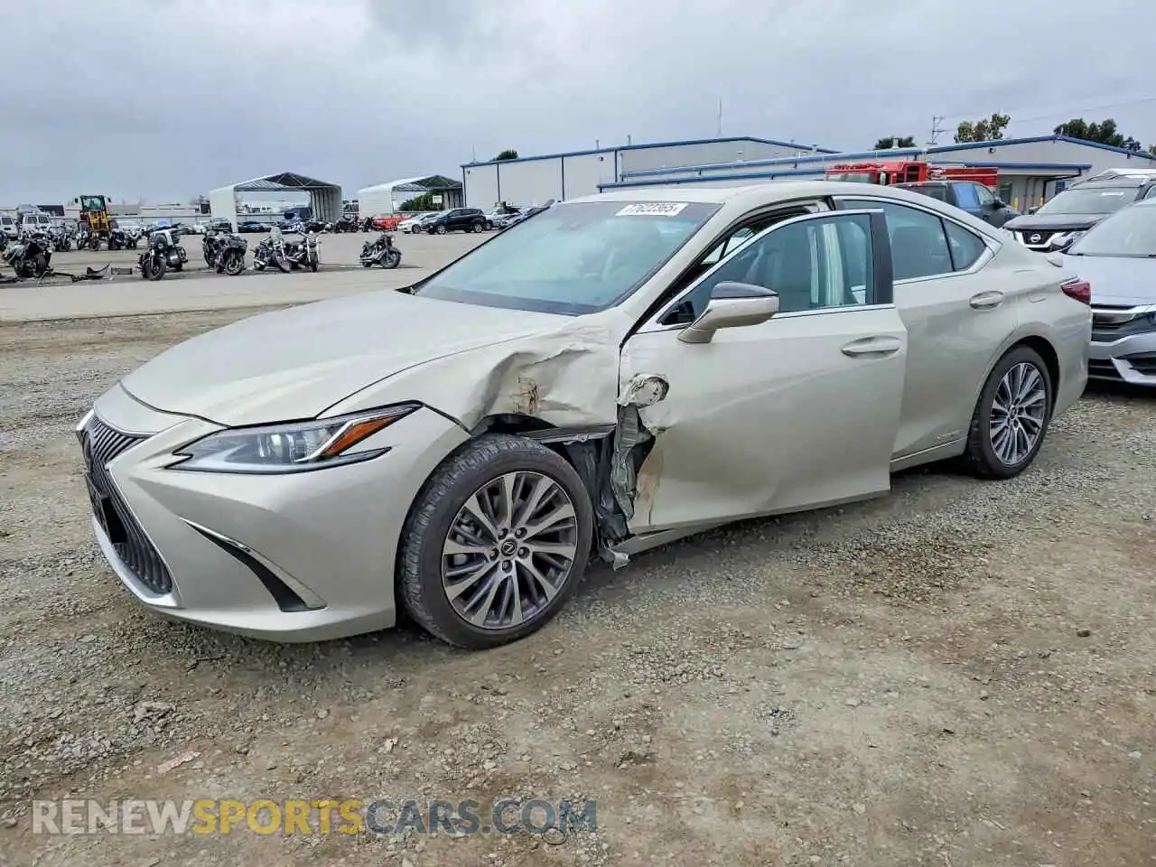 1 Photograph of a damaged car 58ADA1C10MU011611 LEXUS ES300 2021