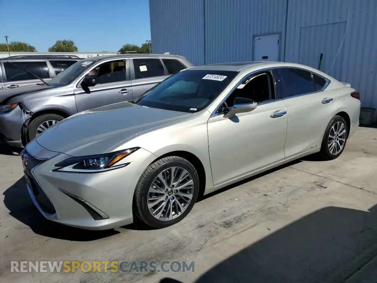 1 Photograph of a damaged car 58ADA1C10MU013066 LEXUS ES300 2021