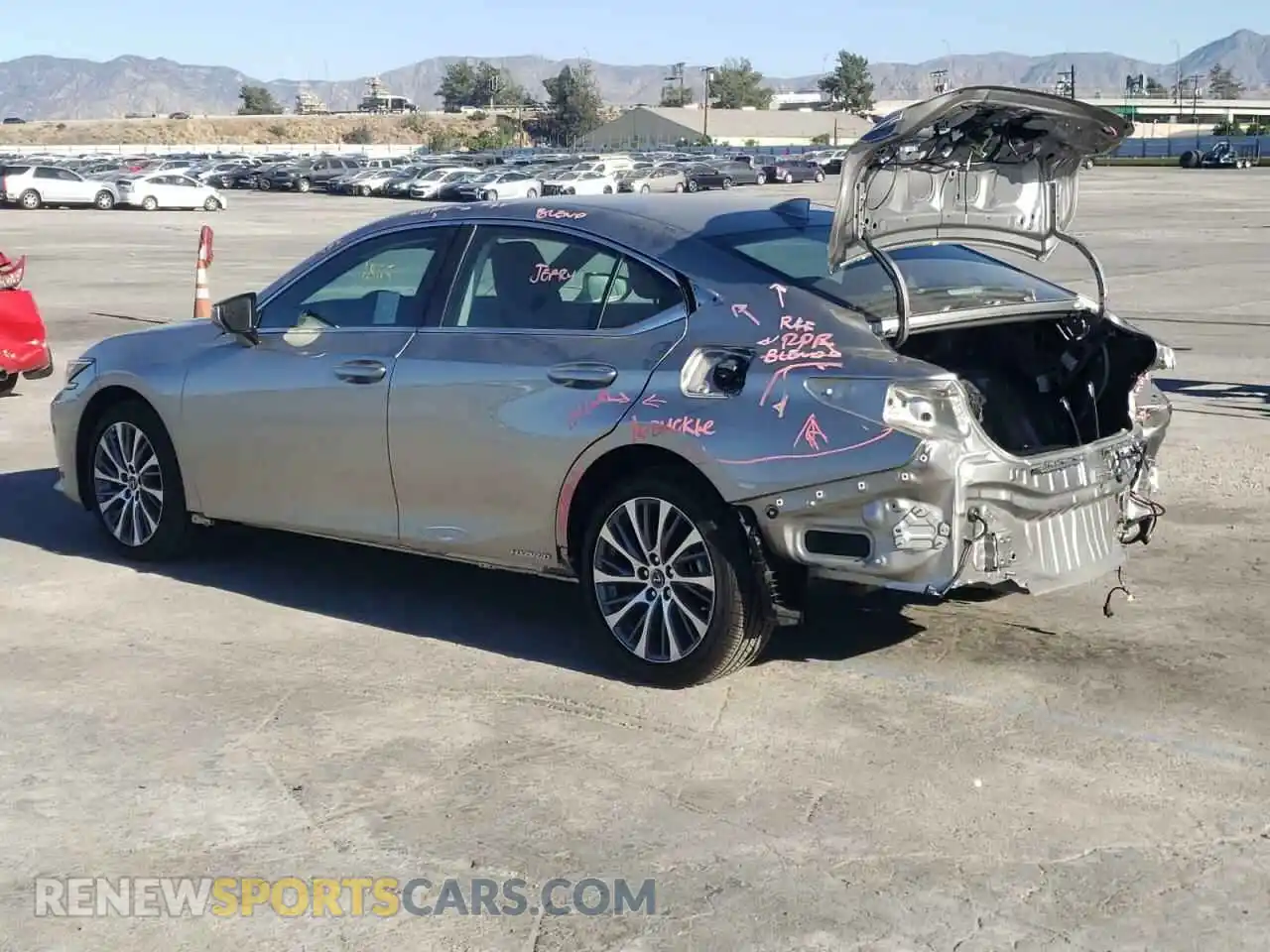 3 Photograph of a damaged car 58ADA1C11MU007356 LEXUS ES300 2021
