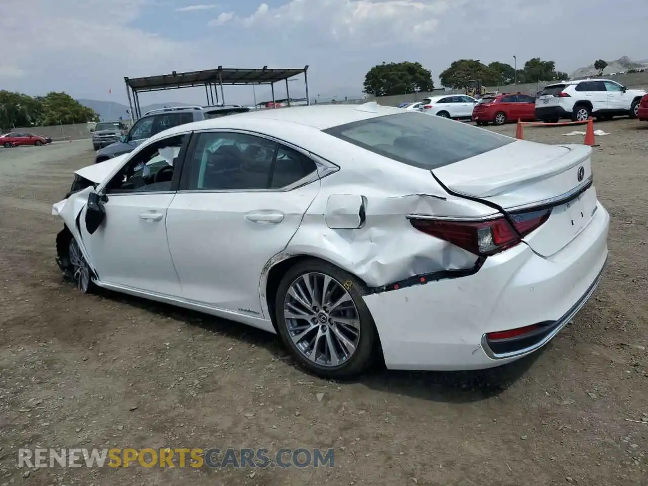 2 Photograph of a damaged car 58ADA1C11MU010208 LEXUS ES300 2021
