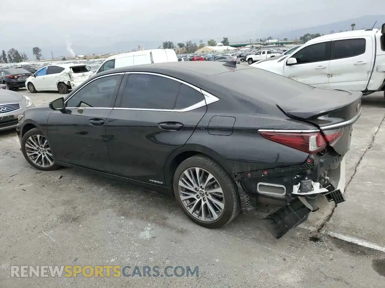 2 Photograph of a damaged car 58ADA1C12MU001405 LEXUS ES300 2021