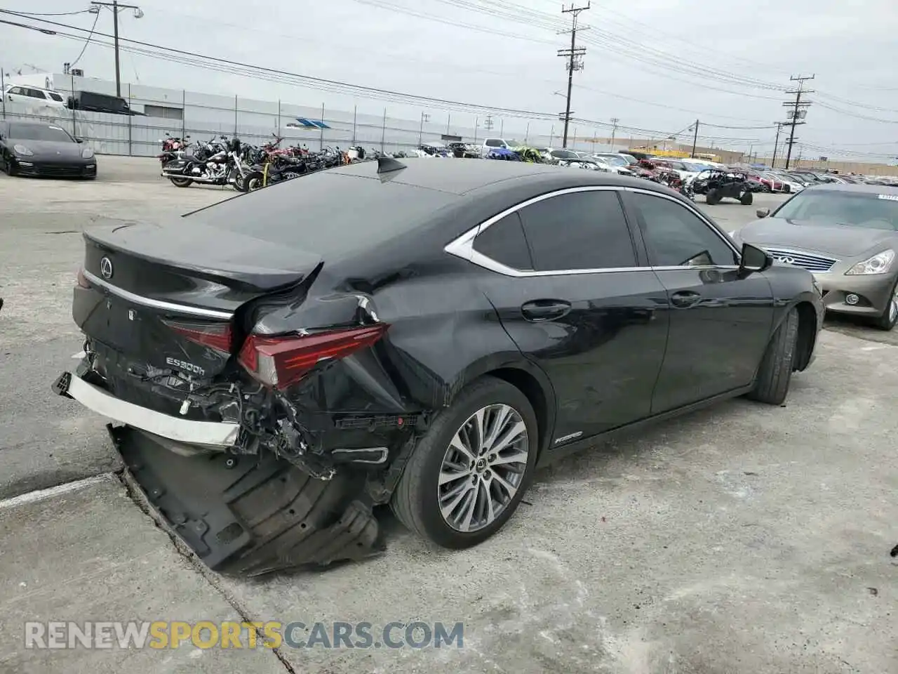 3 Photograph of a damaged car 58ADA1C12MU001405 LEXUS ES300 2021