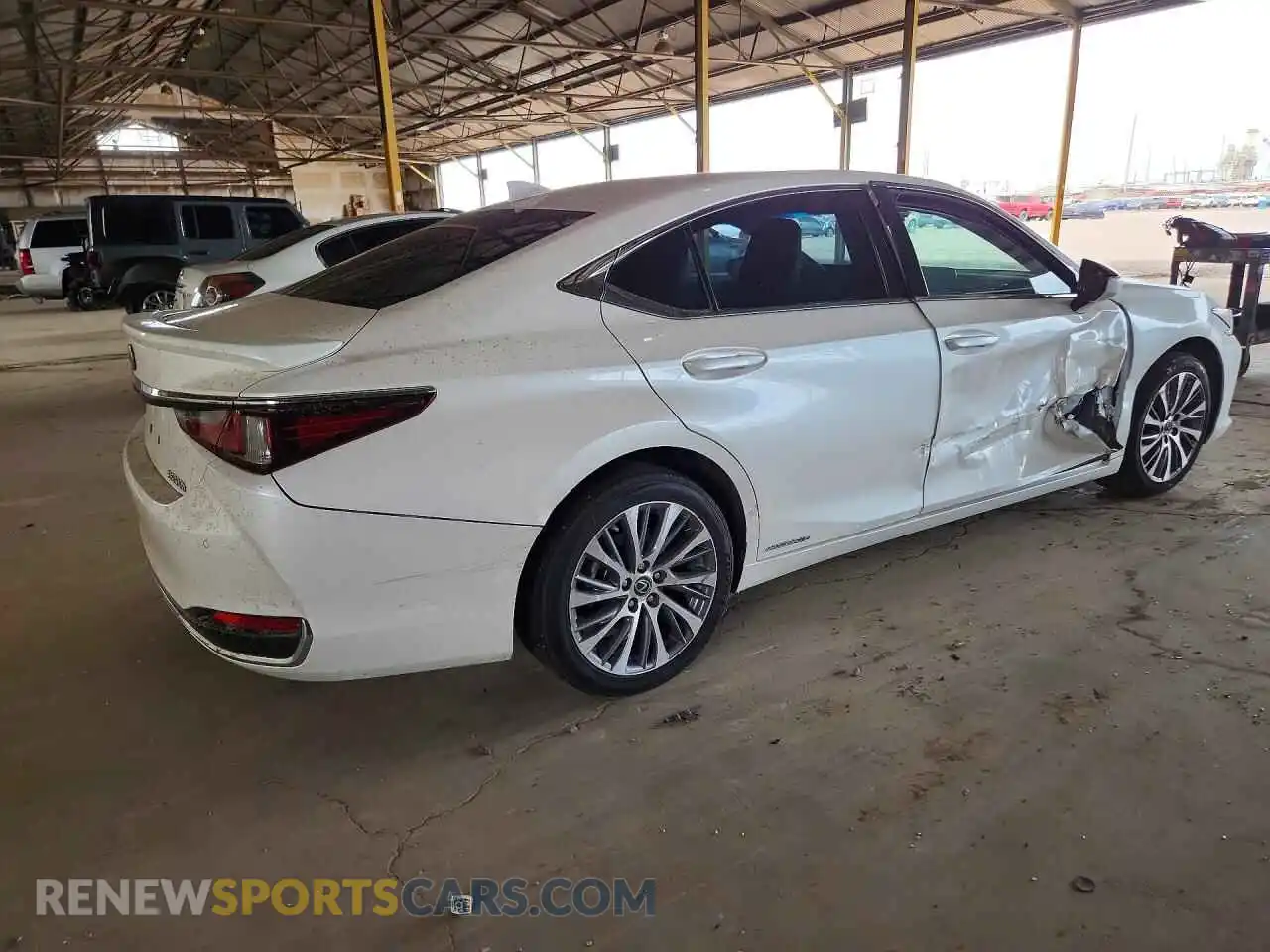 3 Photograph of a damaged car 58ADA1C12MU005759 LEXUS ES300 2021