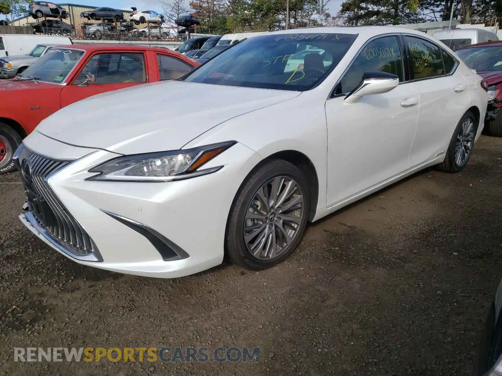 2 Photograph of a damaged car 58ADA1C12MU008287 LEXUS ES300 2021