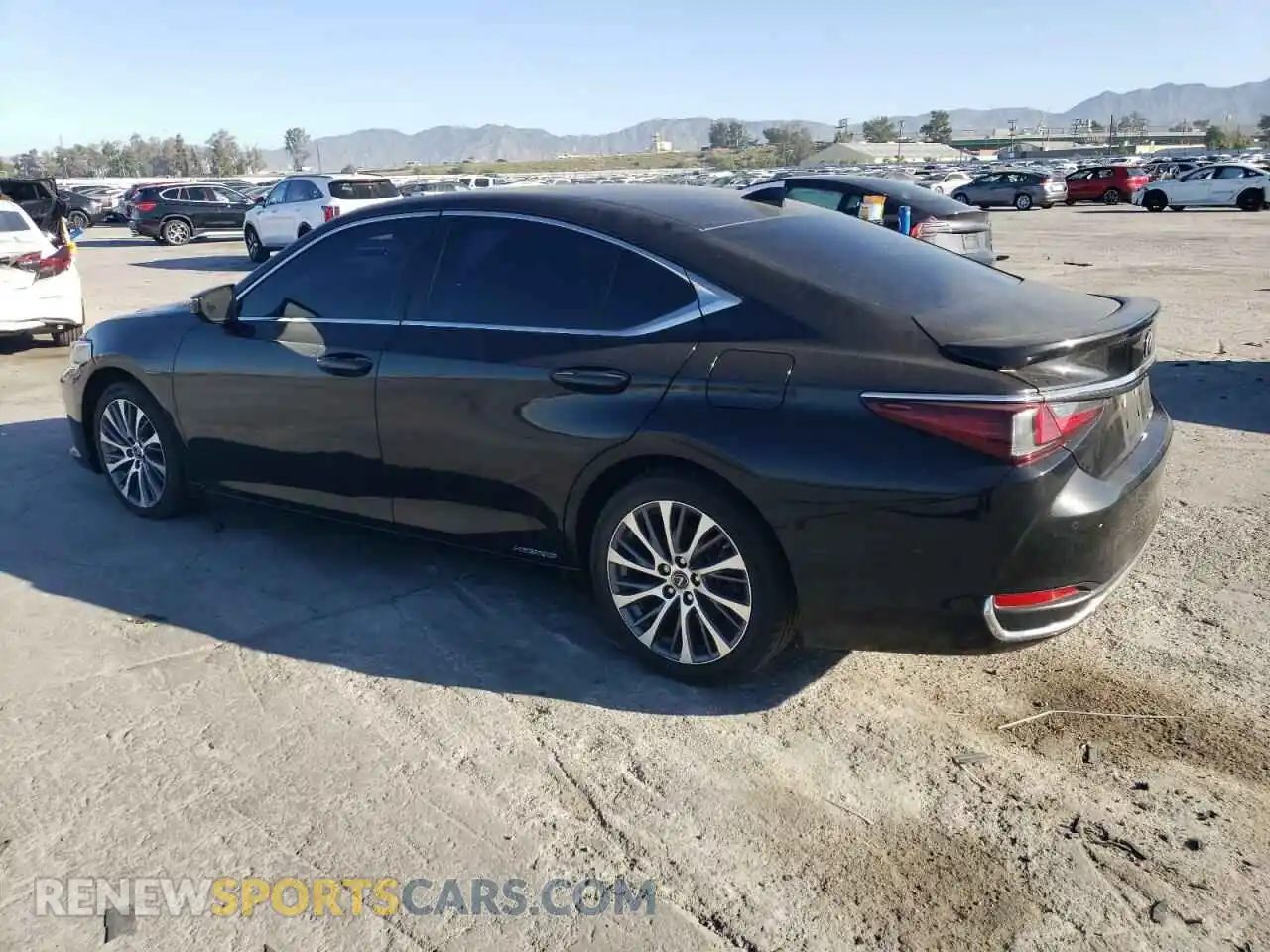 2 fotografías del automóvil dañado 58ADA1C12MU012758 LEXUS ES300 2021