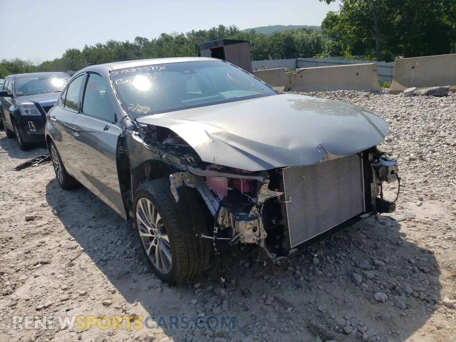 1 fotografías del automóvil dañado 58ADA1C15MU002824 LEXUS ES300 2021