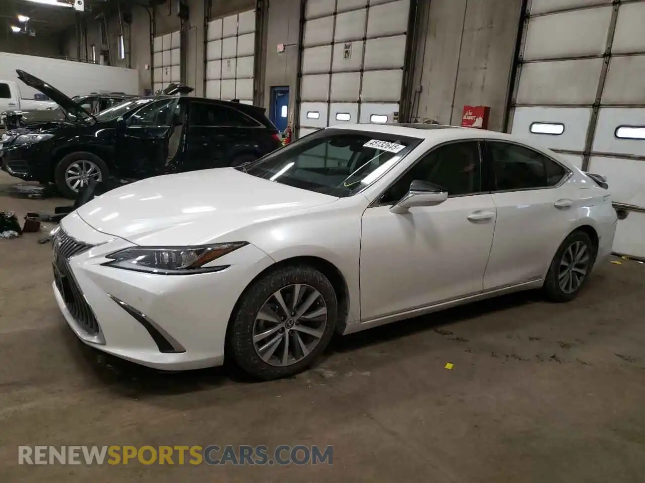 1 Photograph of a damaged car 58ADA1C15MU003911 LEXUS ES300 2021