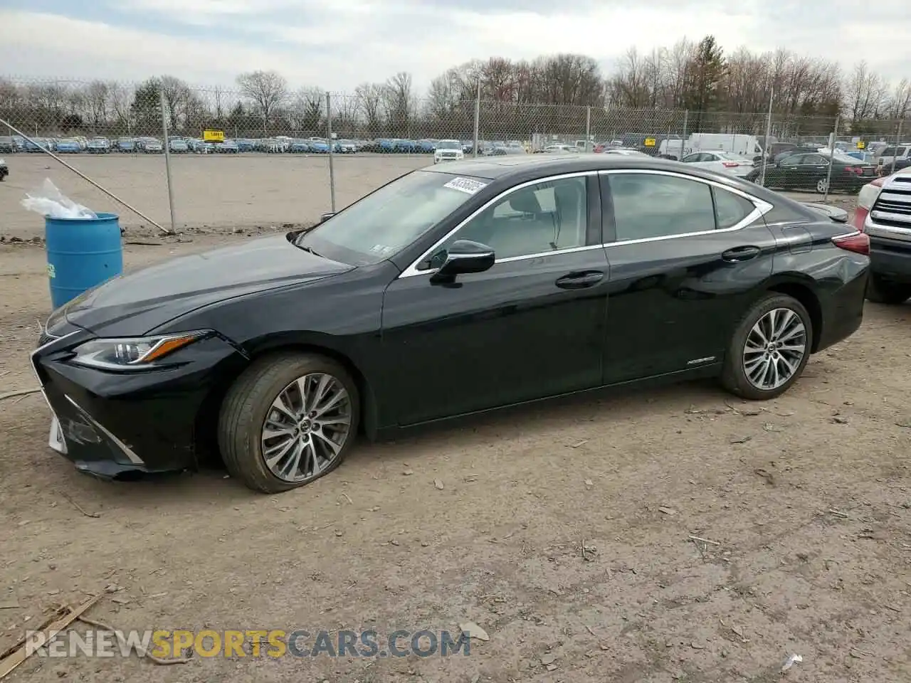 1 Photograph of a damaged car 58ADA1C17MU008379 LEXUS ES300 2021