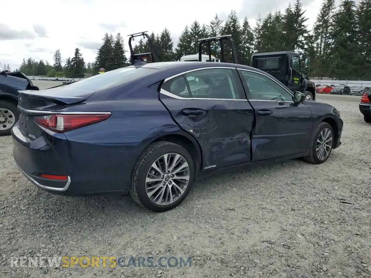 3 Фотография поврежденного автомобиля 58ADA1C17MU010391 LEXUS ES300 2021