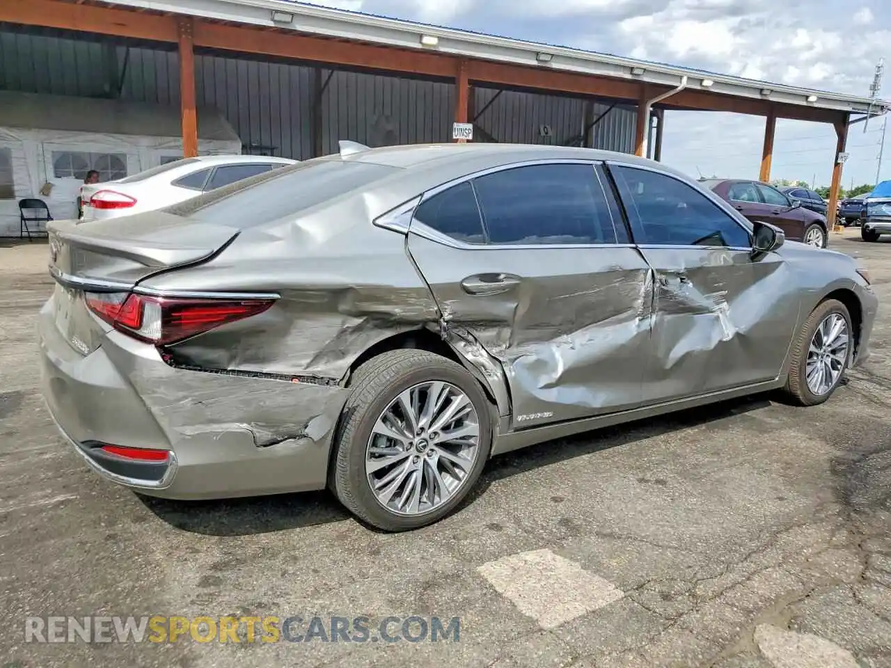 3 Photograph of a damaged car 58ADA1C18MU003157 LEXUS ES300 2021
