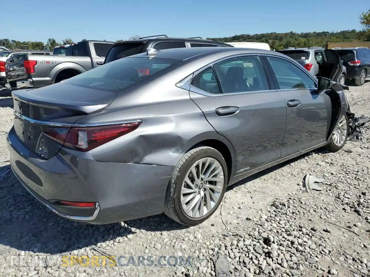 3 Photograph of a damaged car 58AEA1C11MU008141 LEXUS ES300 2021