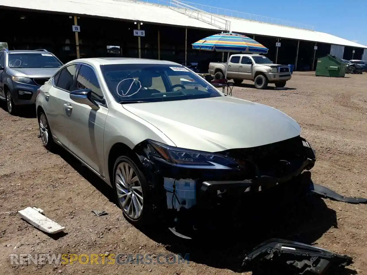 1 Photograph of a damaged car 58AEA1C16MU011200 LEXUS ES300 2021