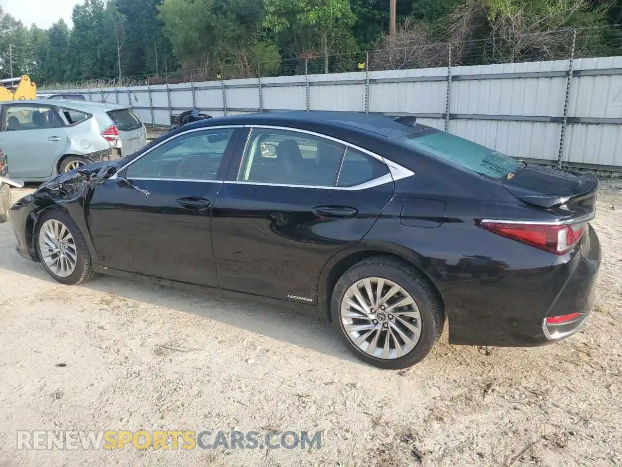 2 Photograph of a damaged car 58AEA1C17MU001369 LEXUS ES300 2021