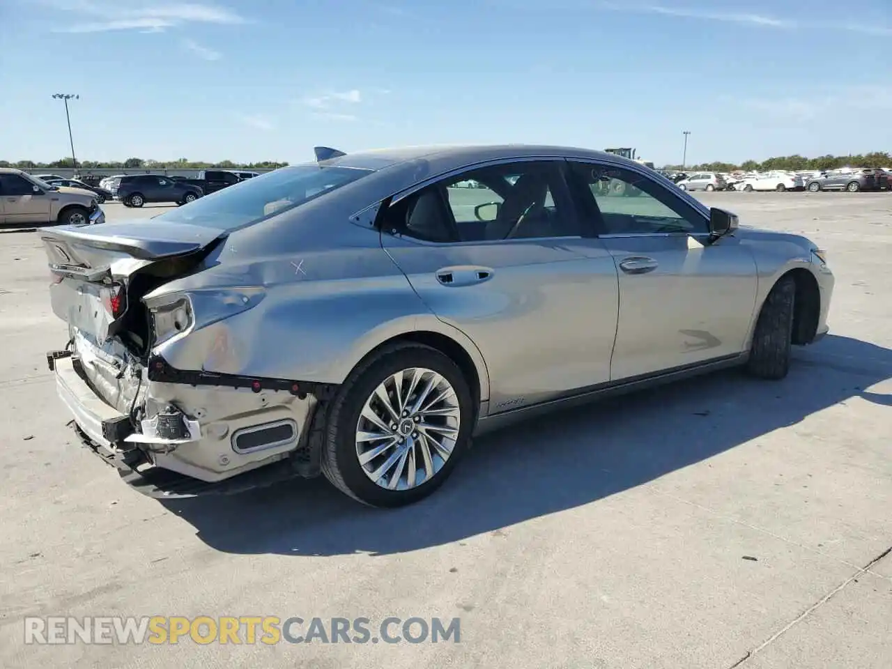 3 Photograph of a damaged car 58AFA1C10MU004330 LEXUS ES300 2021