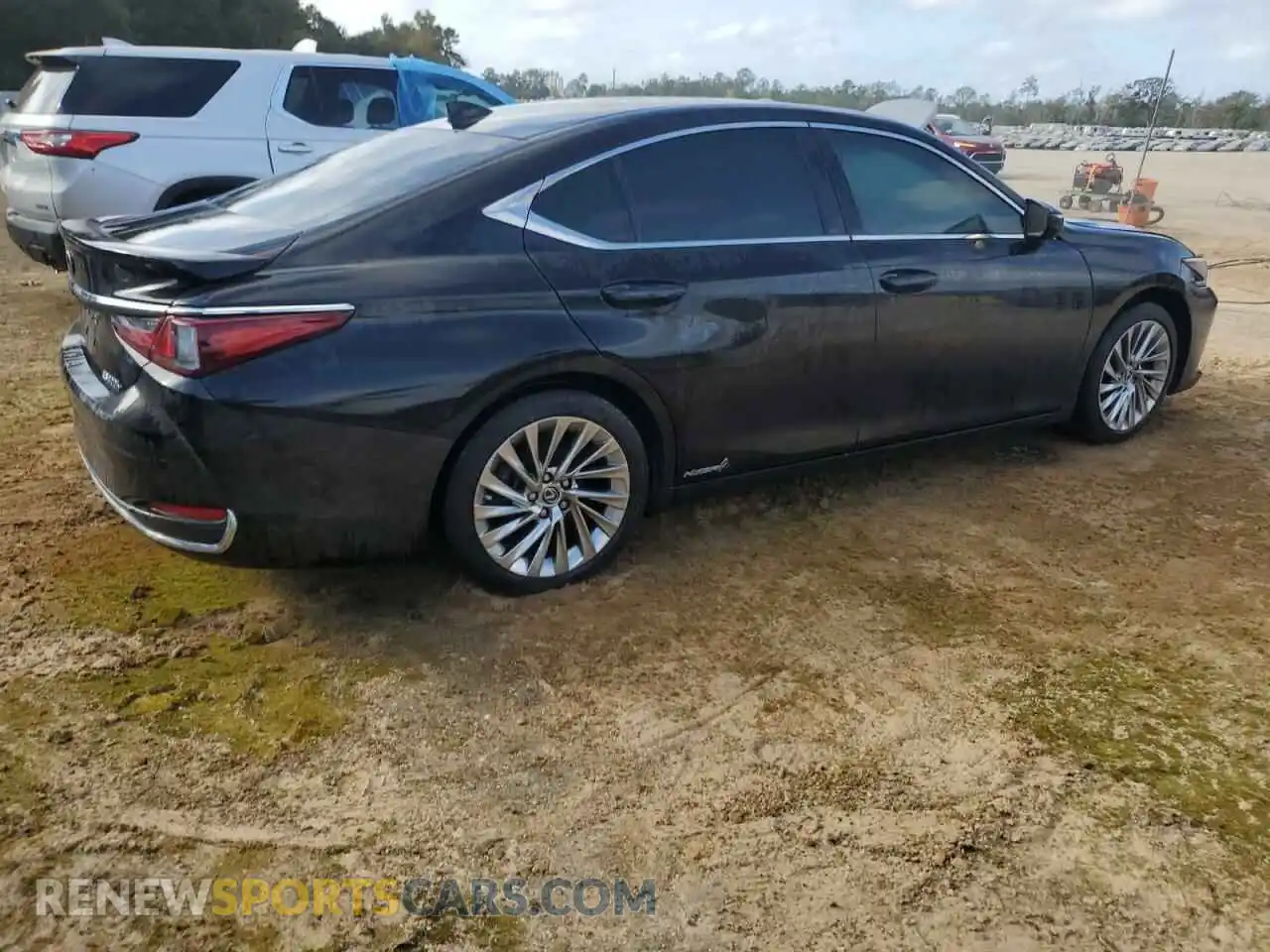 3 Photograph of a damaged car 58AFA1C10MU008796 LEXUS ES300 2021