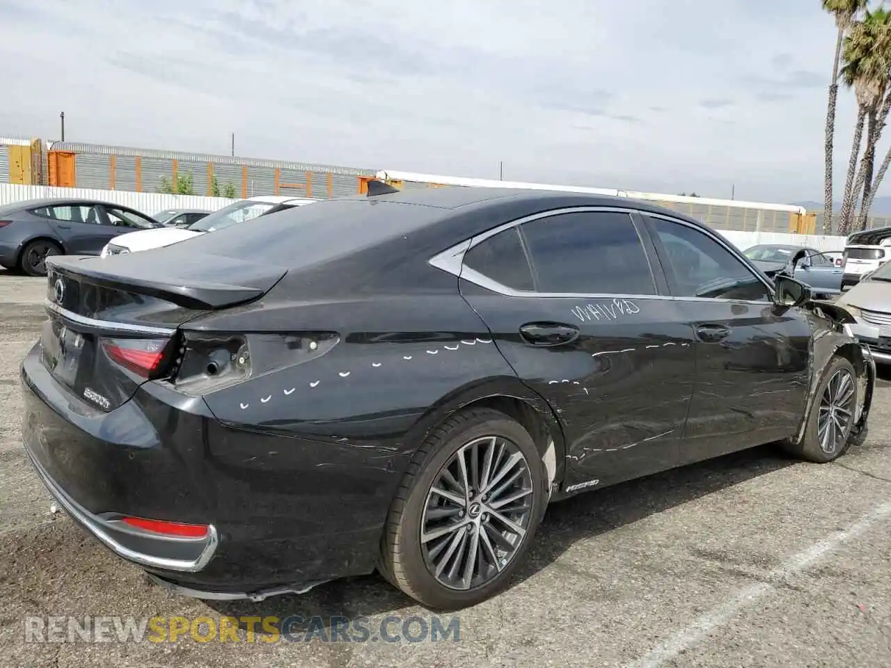3 Фотография поврежденного автомобиля 58ADA1C12NU017931 LEXUS ES300 2022