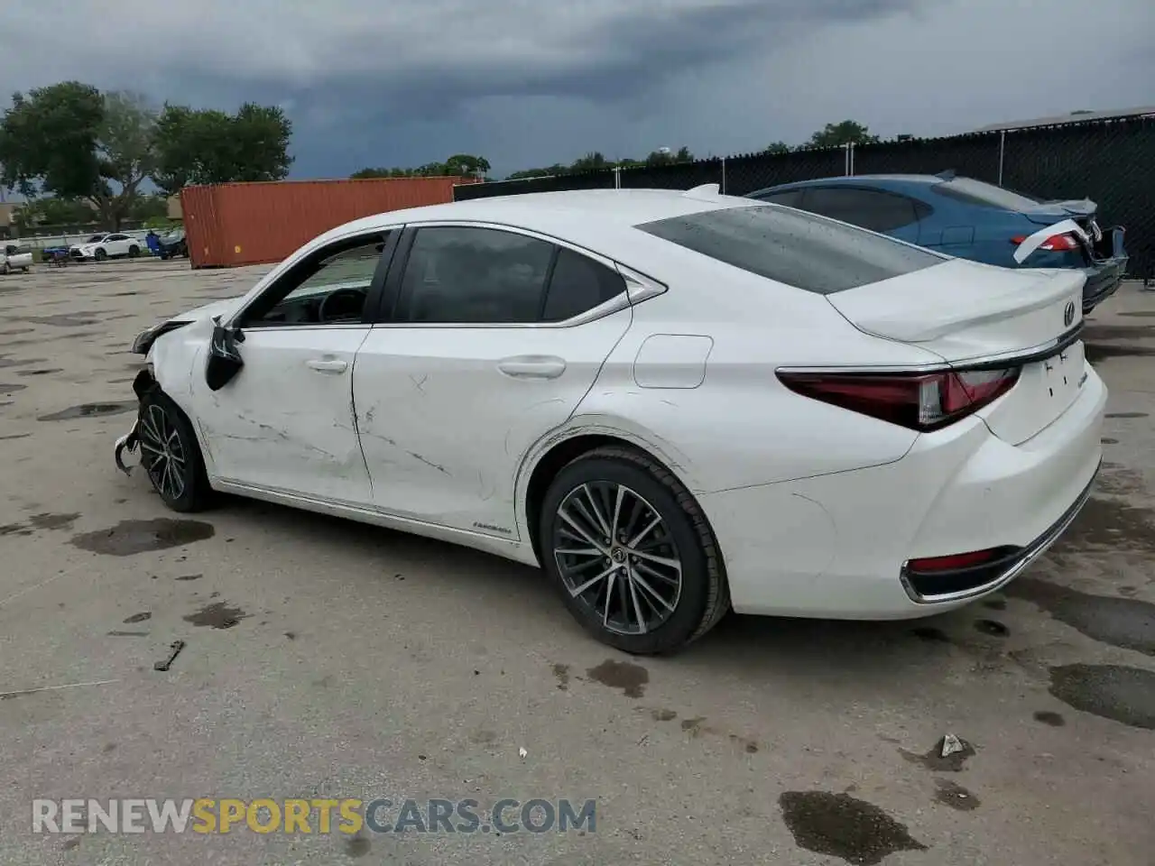 2 Photograph of a damaged car 58ADA1C14NU014495 LEXUS ES300 2022
