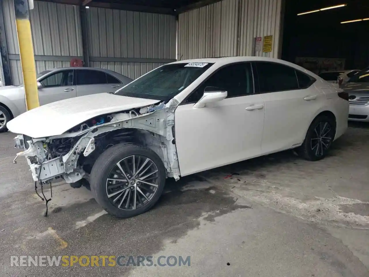 1 Фотография поврежденного автомобиля 58ADA1C15NU023464 LEXUS ES300 2022