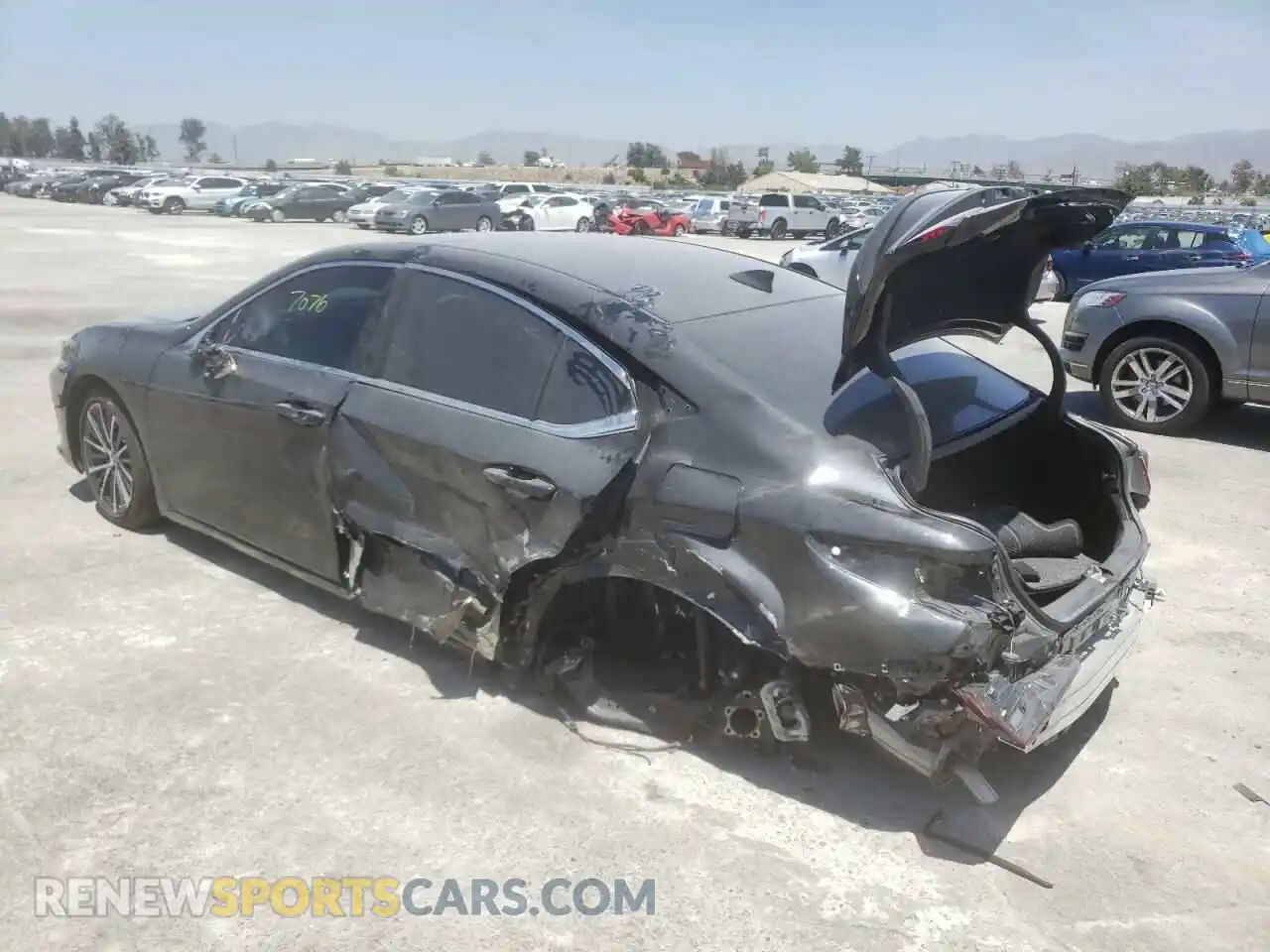 3 Photograph of a damaged car 58ADA1C16NU016491 LEXUS ES300 2022
