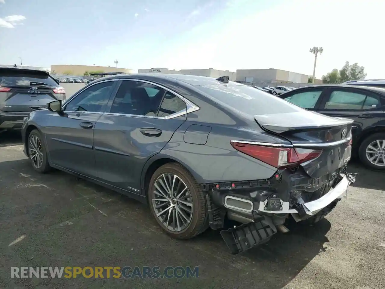 2 Фотография поврежденного автомобиля 58ADA1C17NU017617 LEXUS ES300 2022