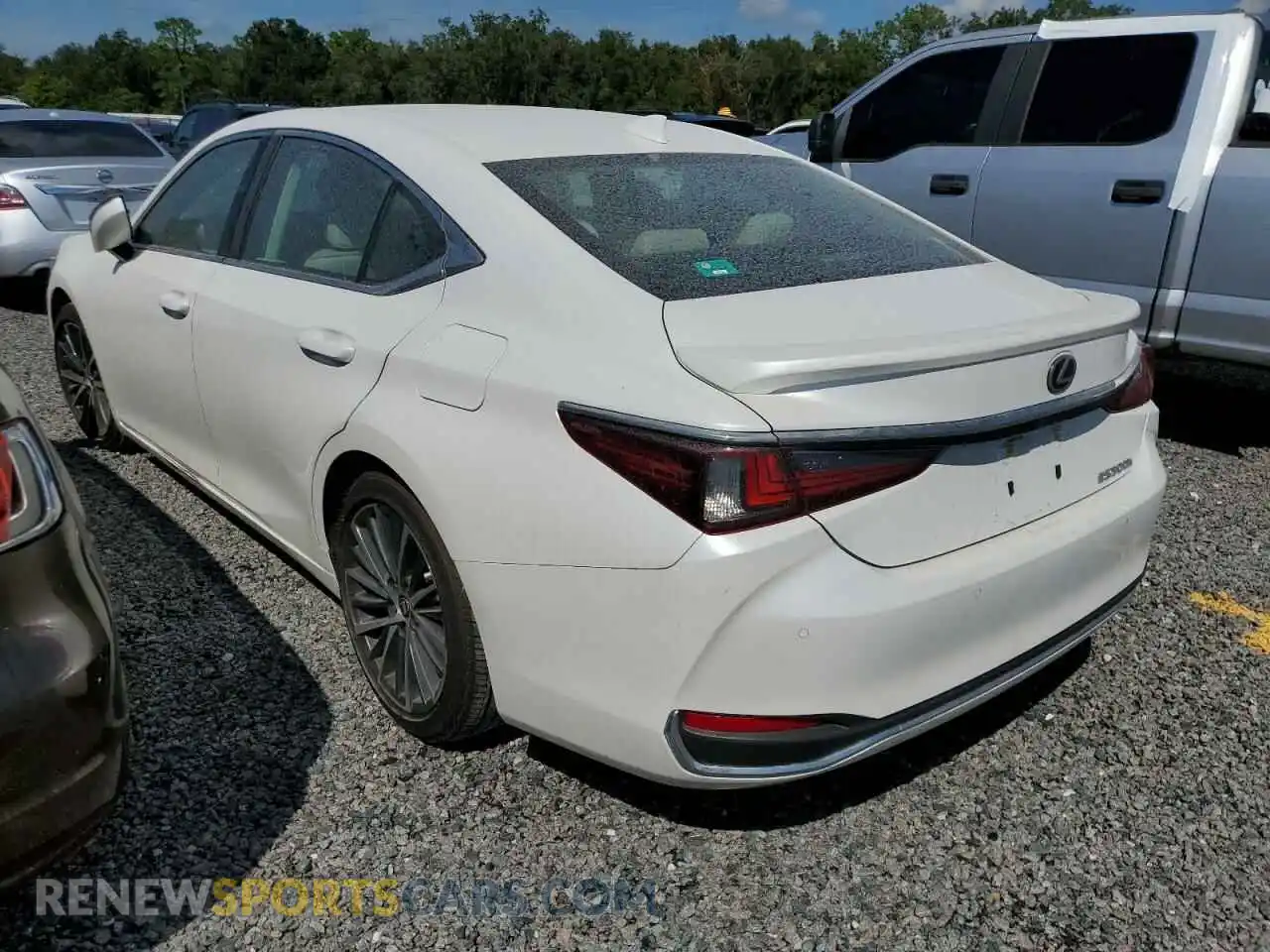 2 Photograph of a damaged car 58ADA1C18PU035224 LEXUS ES300 2023