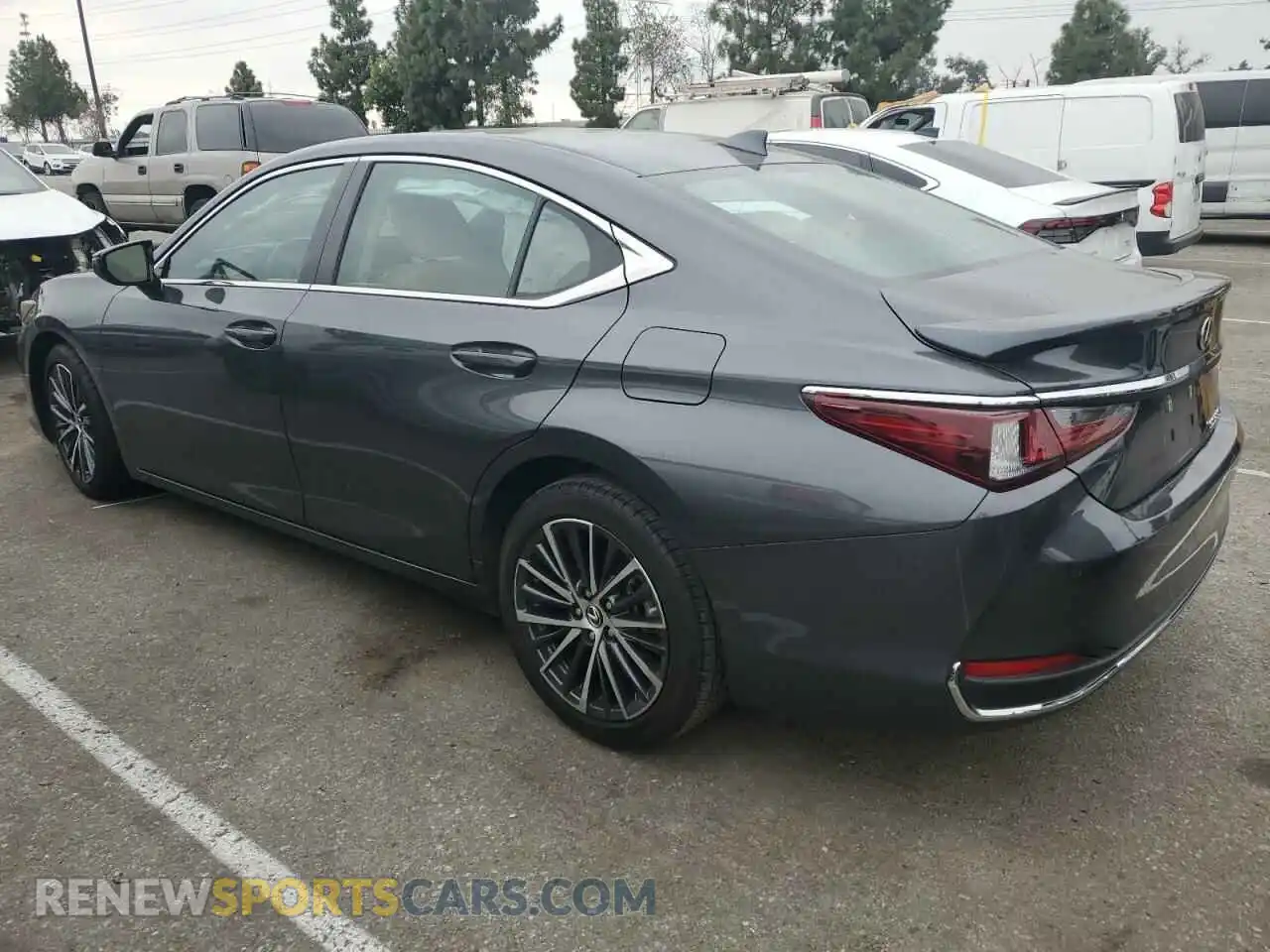 2 Photograph of a damaged car 58ADA1C1XPU031126 LEXUS ES300 2023