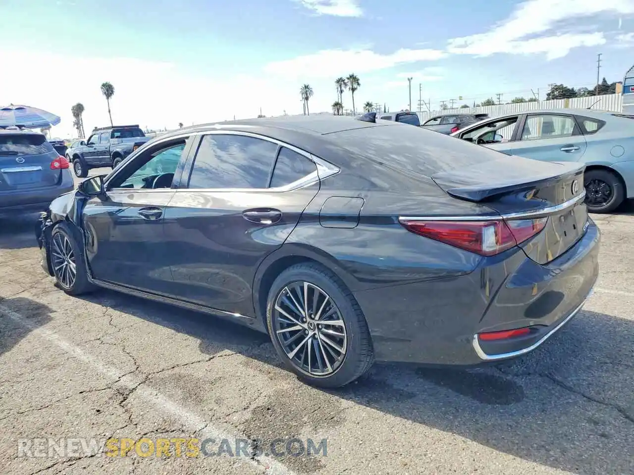 2 Фотография поврежденного автомобиля 58ADA1C18RU054309 LEXUS ES300 2024