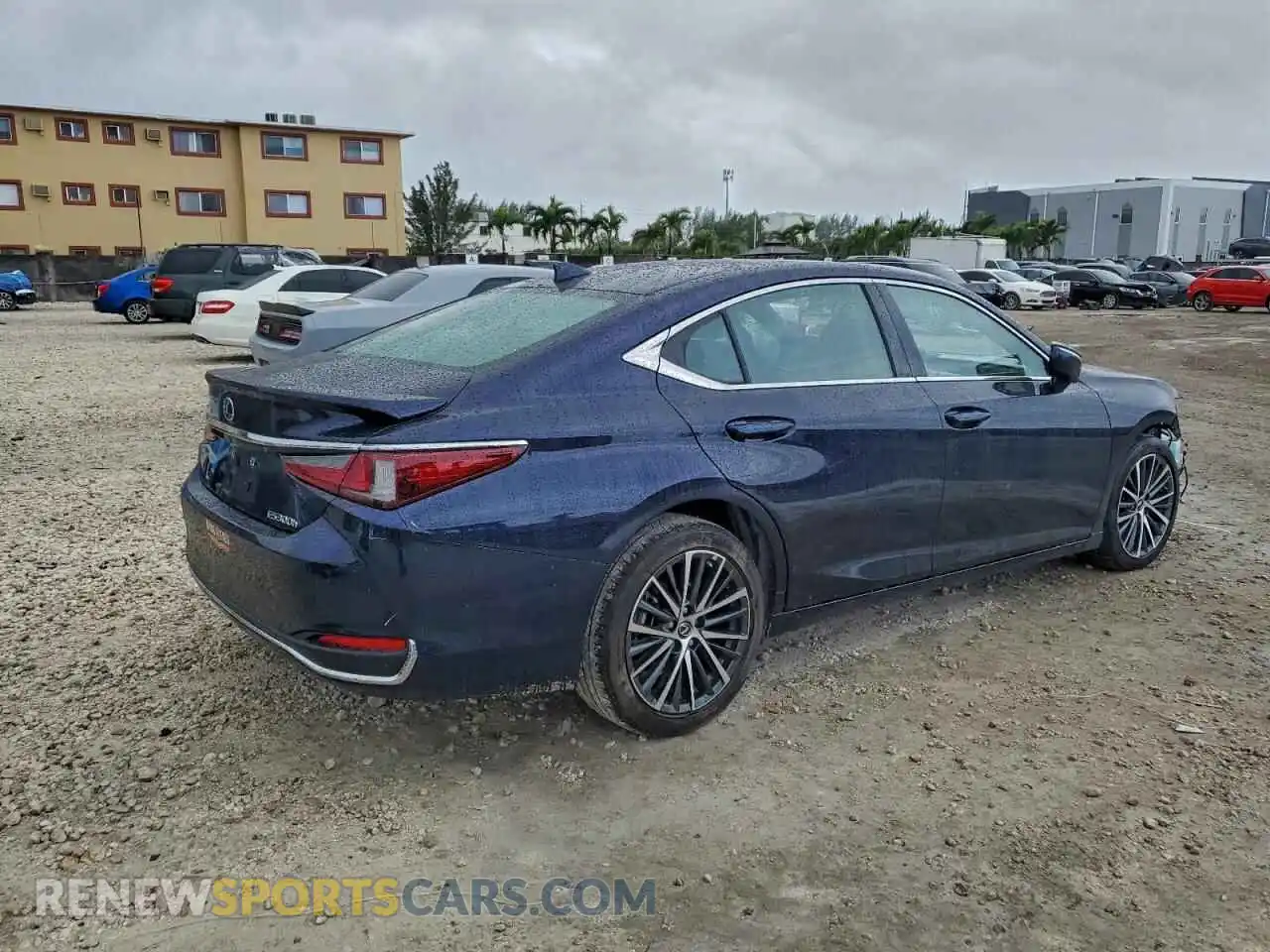 3 Photograph of a damaged car 58ADA1C12SU064159 LEXUS ES300 2025