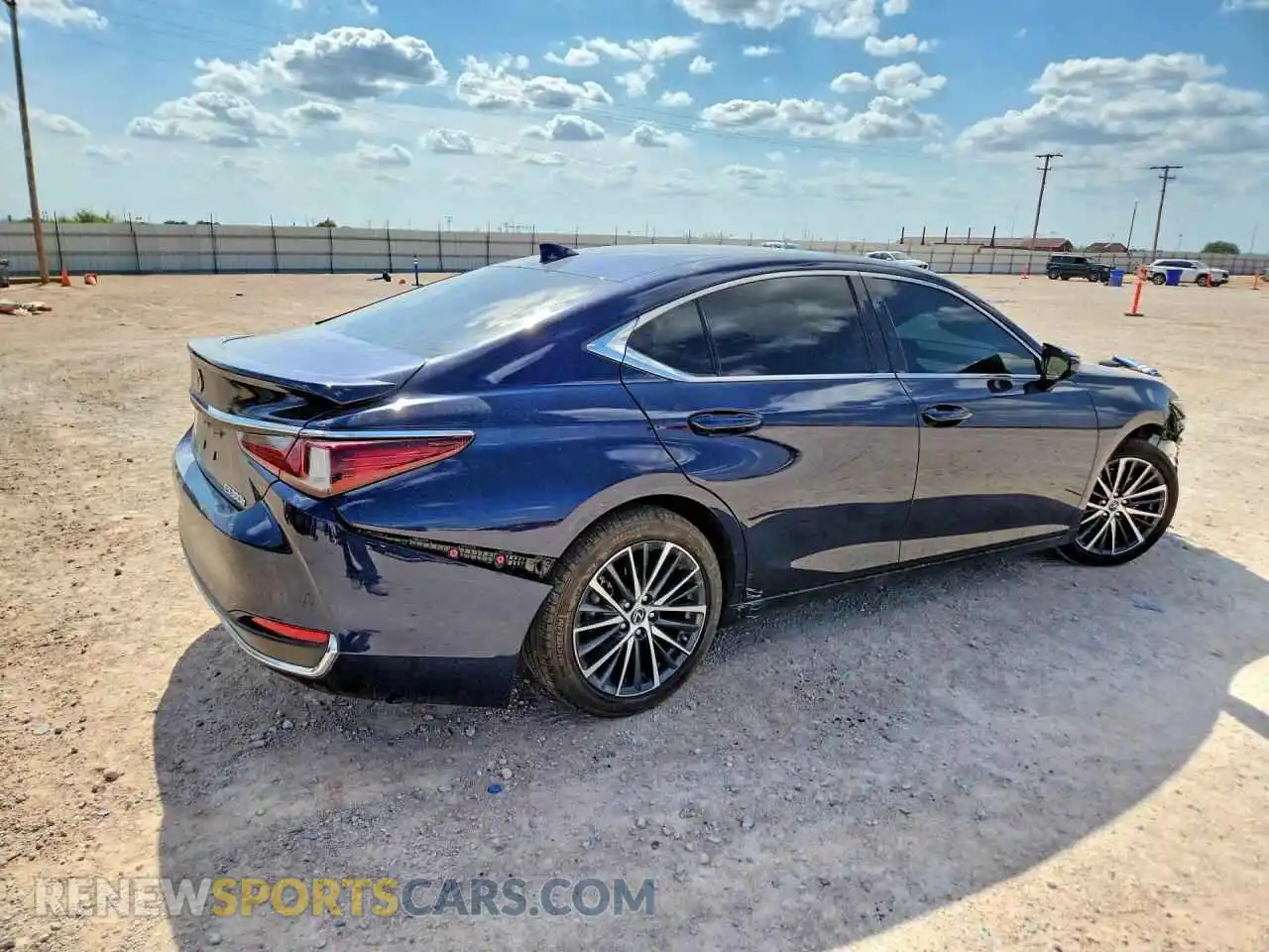 3 Фотография поврежденного автомобиля 58ADA1C15SU067962 LEXUS ES300 2025