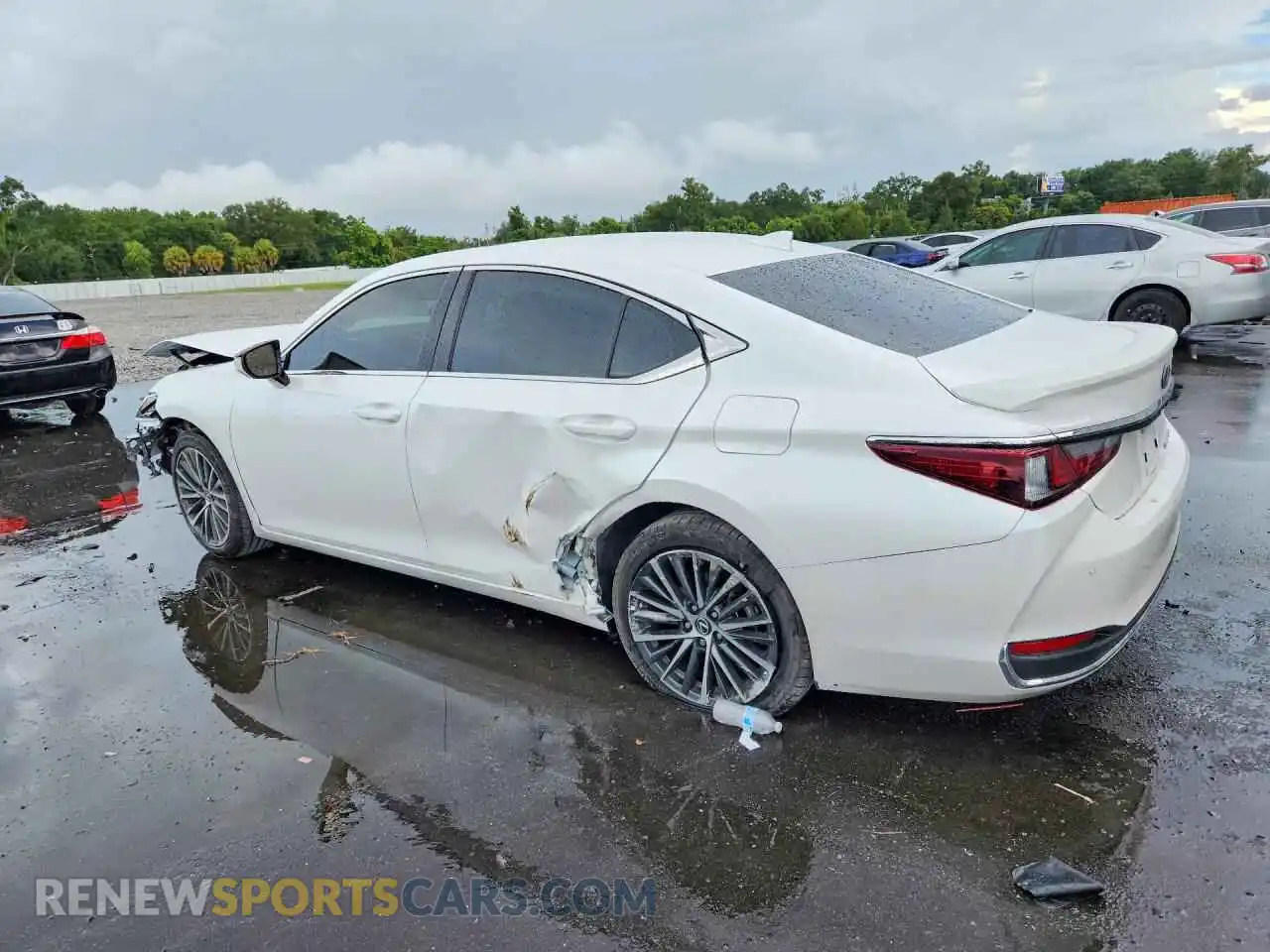 2 fotografías del automóvil dañado 58ADA1C16SU072619 LEXUS ES300 2025