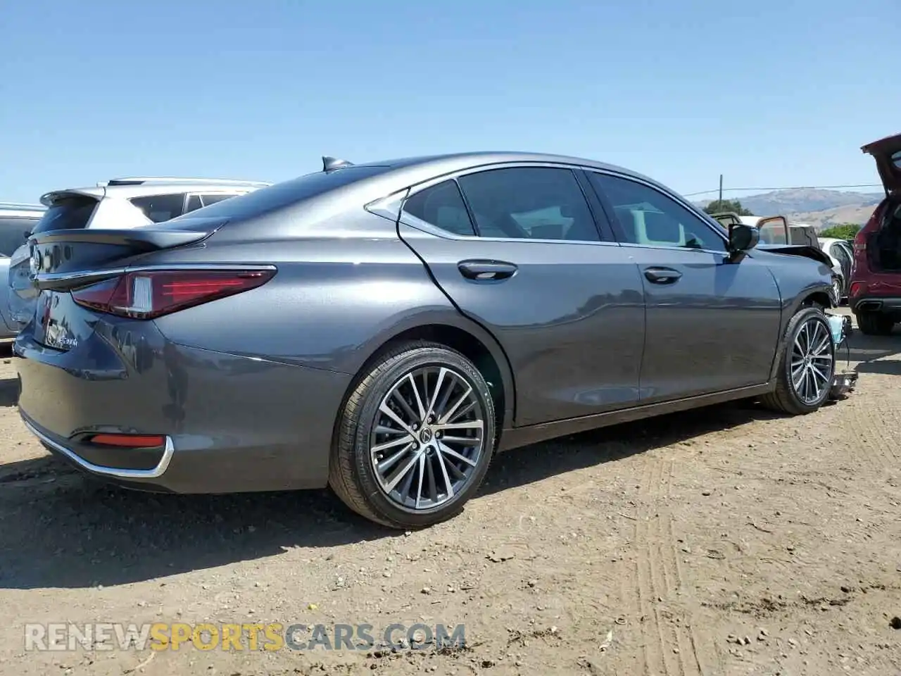 3 Фотография поврежденного автомобиля 58ADA1C18SU064621 LEXUS ES300 2025