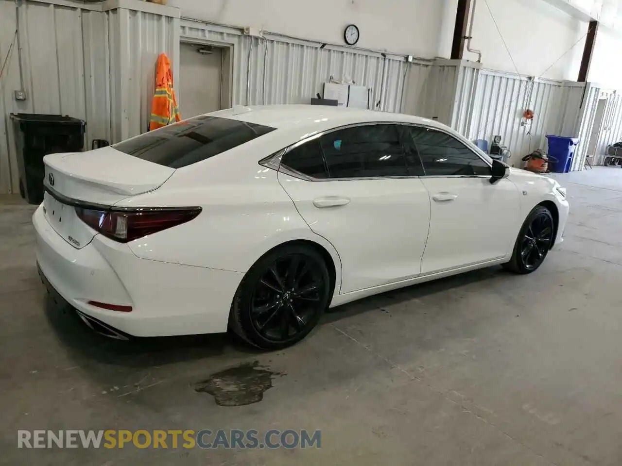3 Photograph of a damaged car 58ABZ1B10KU011817 LEXUS ES350 2019