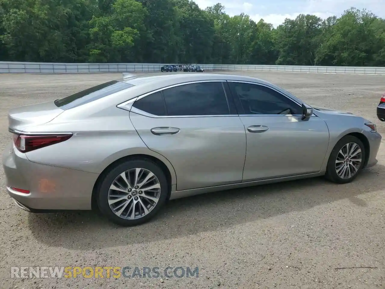 3 Photograph of a damaged car 58ABZ1B11KU029159 LEXUS ES350 2019