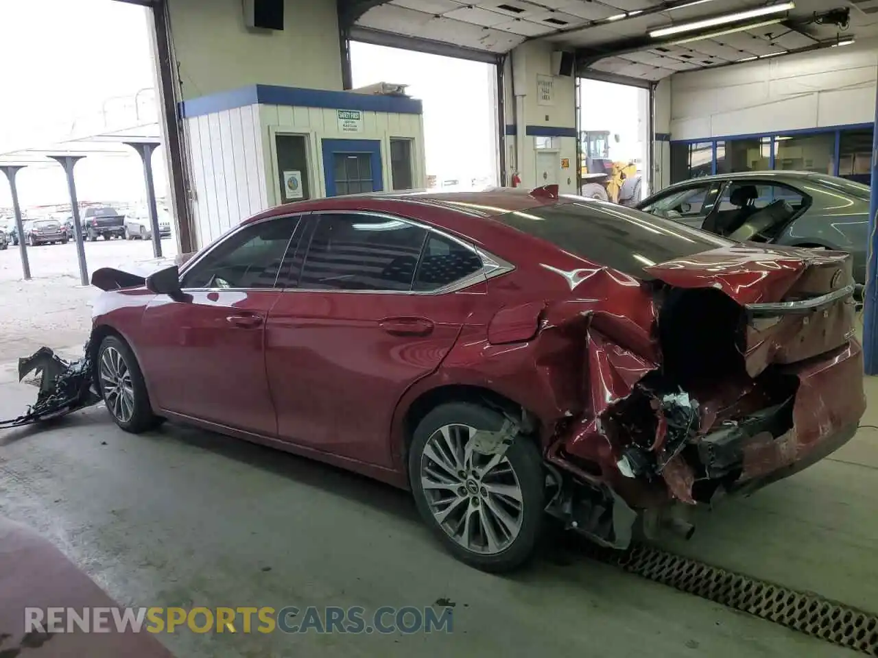 2 Photograph of a damaged car 58ABZ1B11KU033129 LEXUS ES350 2019