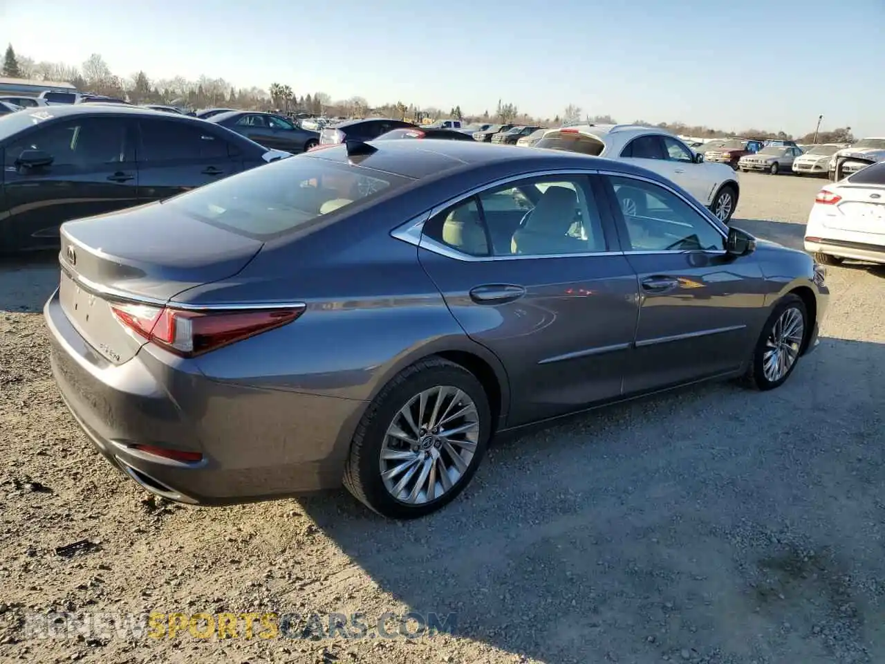 3 Photograph of a damaged car 58ABZ1B11KU042185 LEXUS ES350 2019