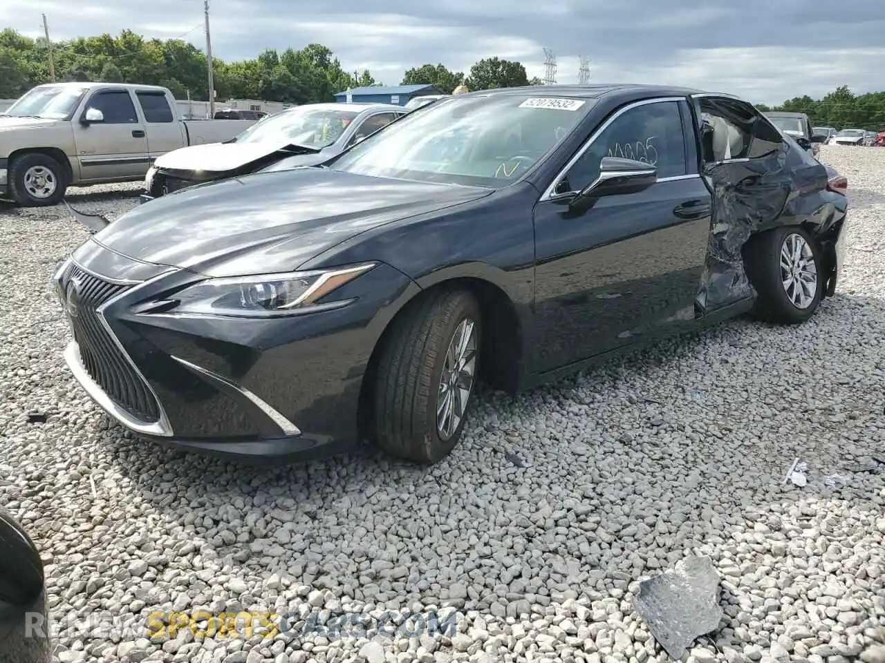 2 Фотография поврежденного автомобиля 58ABZ1B12KU012225 LEXUS ES350 2019