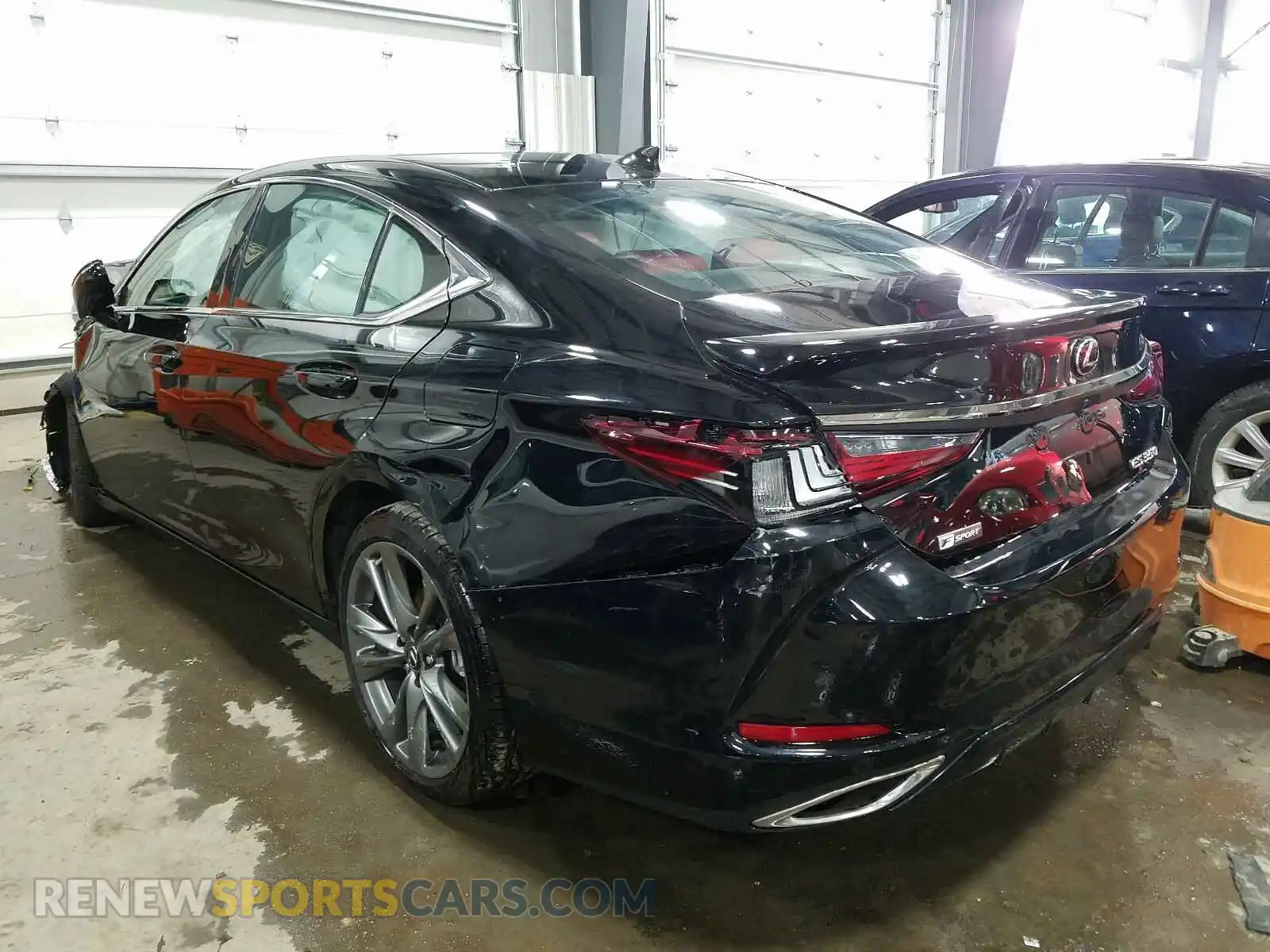 3 Photograph of a damaged car 58ABZ1B14KU012517 LEXUS ES350 2019