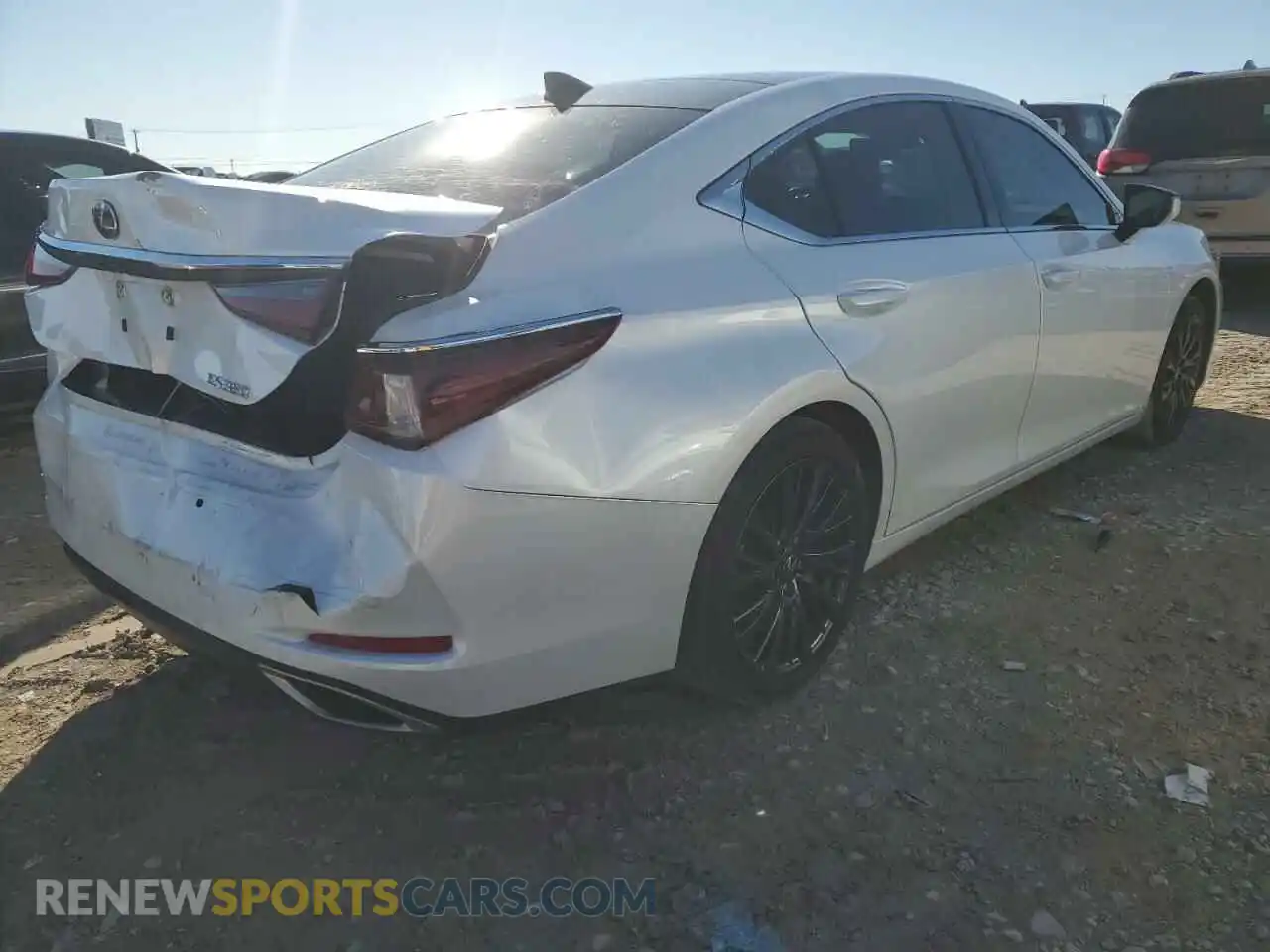 3 Photograph of a damaged car 58ABZ1B16KU012535 LEXUS ES350 2019