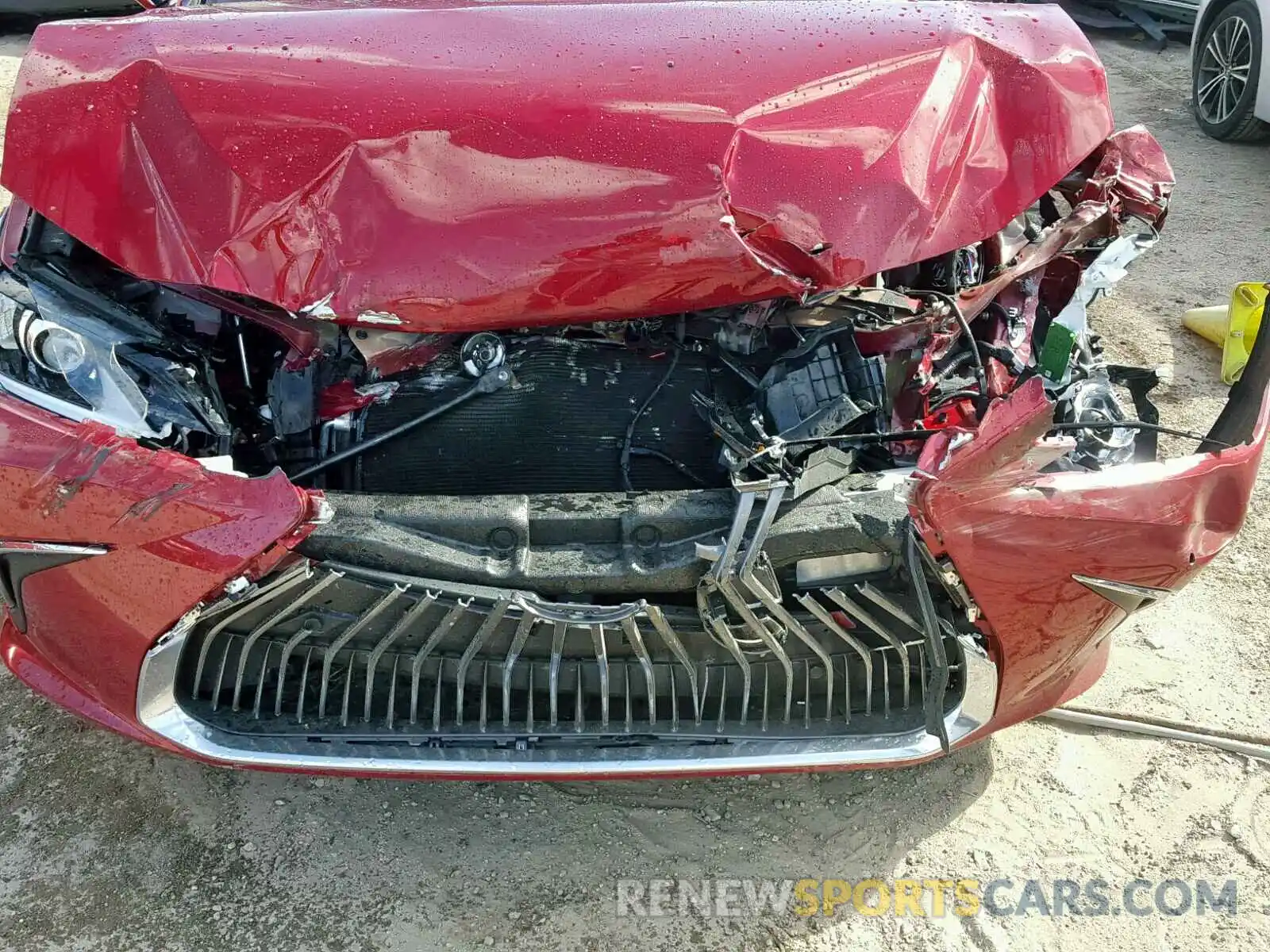 9 Photograph of a damaged car 58ABZ1B16KU028198 LEXUS ES350 2019