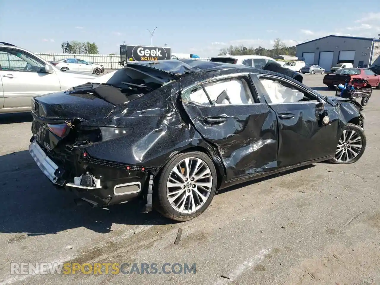 3 Photograph of a damaged car 58ABZ1B17KU013323 LEXUS ES350 2019