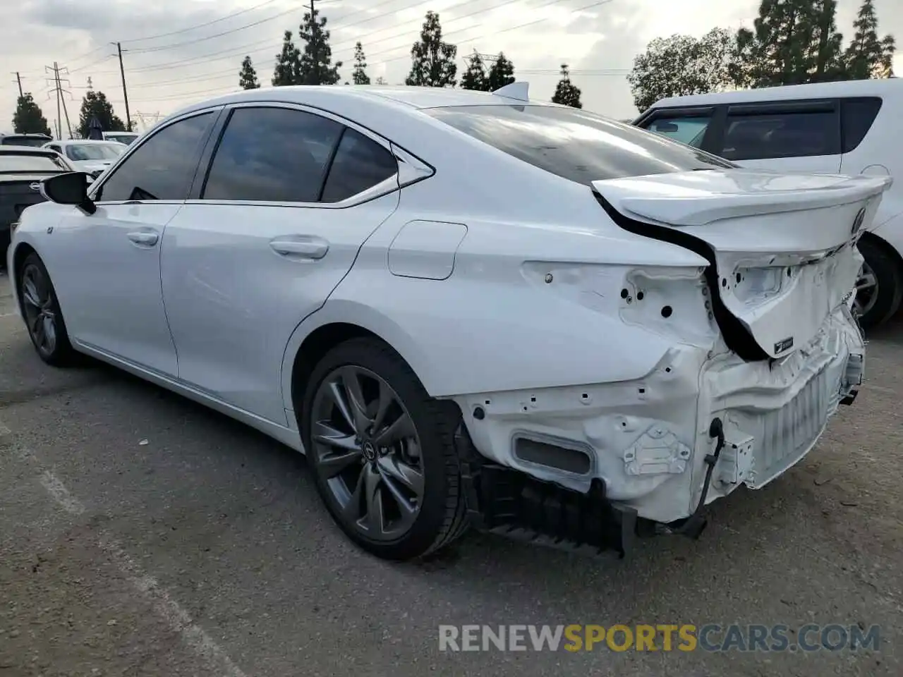 2 Photograph of a damaged car 58ABZ1B17KU022085 LEXUS ES350 2019