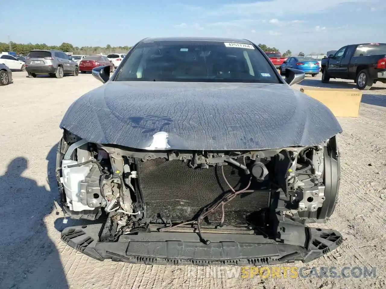 5 Photograph of a damaged car 58ABZ1B17KU022751 LEXUS ES350 2019